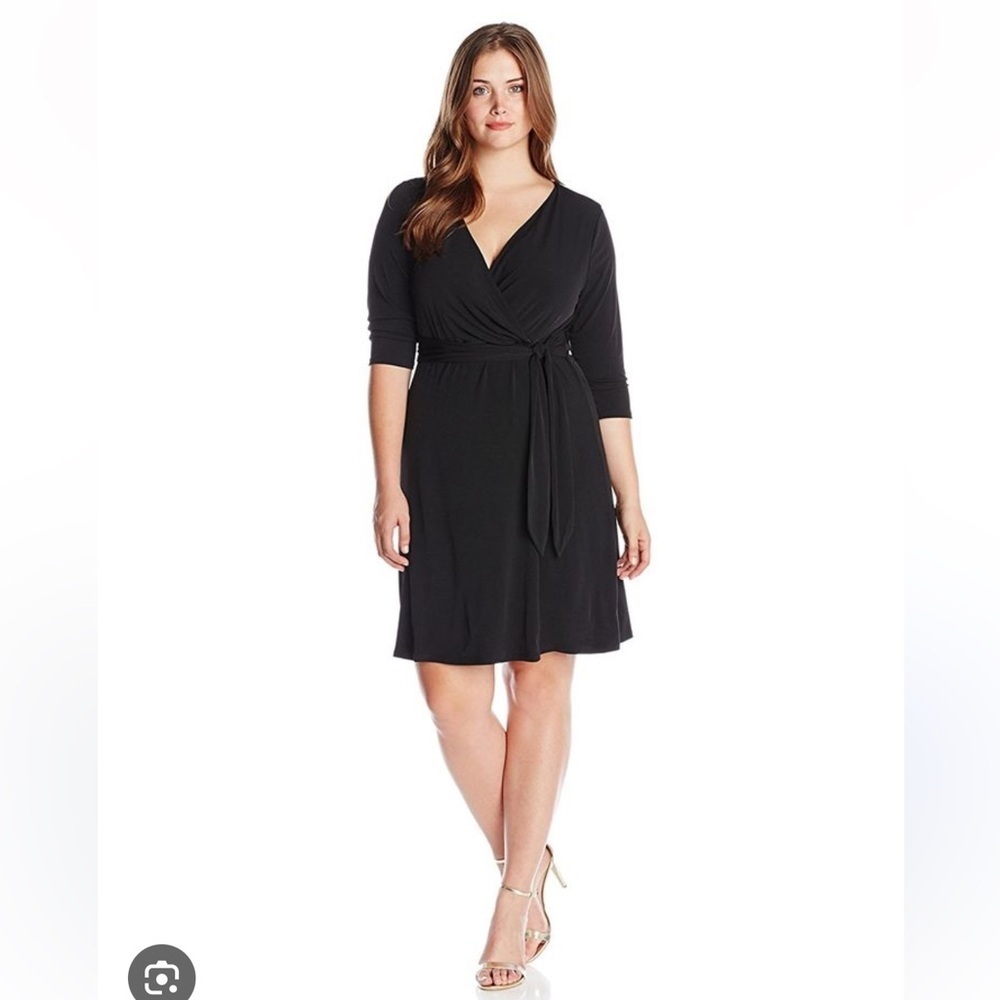 NWT NY Collection B- slim black wrap dress
